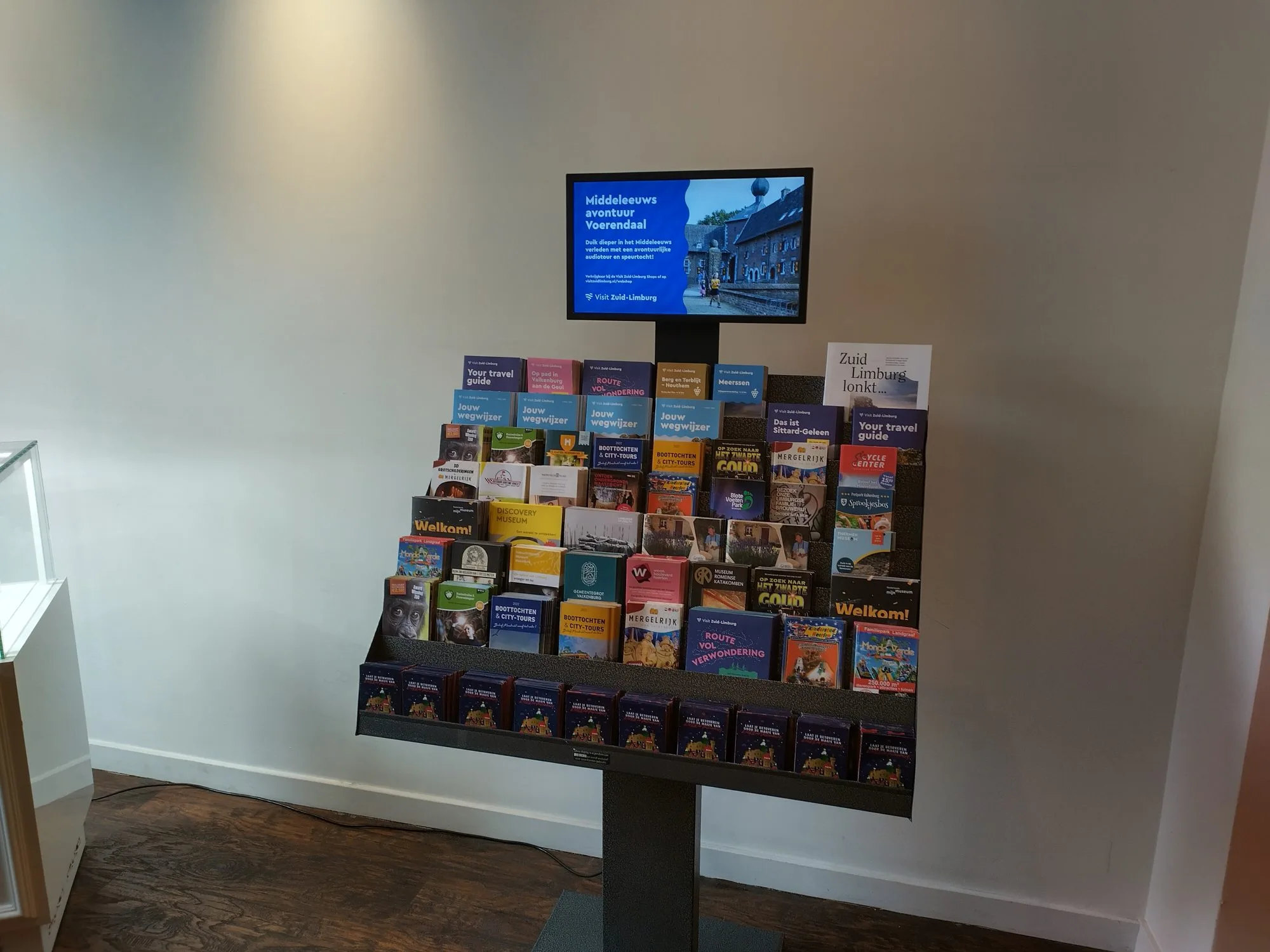 Digitaal scherm bij de receptie